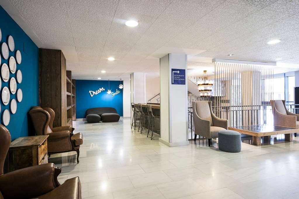 Tryp Airport Aparthotel Madri
